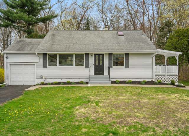 Property at 2132 White Birch Dr, Yorktown Heights, NY 10598, 3 beds, 1 bath