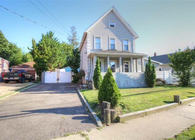 Property at 451 Atlantic Ave, Freeport, NY 11520, 2 beds, 1 bath