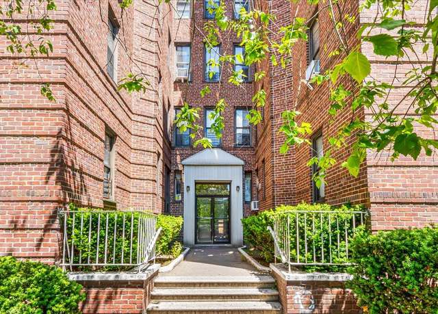 Property at 3505 Parsons Blvd Unit 5H, Flushing, NY 11354, 1 bed, 1 bath