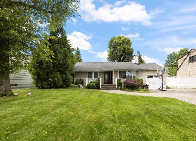 Property at 13 Stillman Rd, Glen Cove, NY 11542, 3 beds, 2 baths