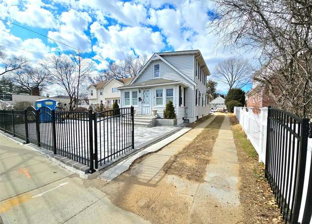 Property at 1080 Long Beach Rd, South Hempstead, NY 11550, 4 beds, 3 baths