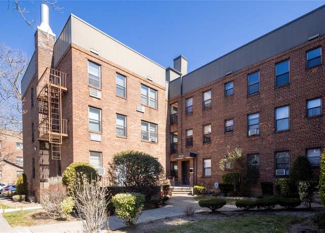 Property at 215-12 47th Ave Unit 3A, Bayside, NY 11361, 2 beds, 1 bath
