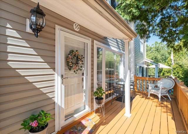 Property at 55 Pembrooke Ct, Putnam Valley, NY 10579, 2 beds, 2.5 baths