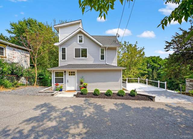 Property at 206 Willow St, Kingston, NY 12401, 3 beds, 2 baths