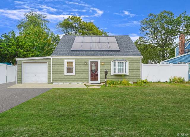 Property at 181 S Alleghany Ave, Lindenhurst, NY 11757, 4 beds, 2 baths