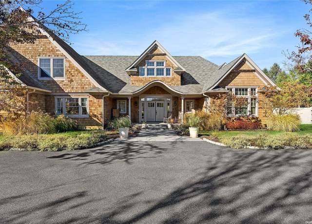 Property at 10 Sunshine Rd Unit B, Shelter Island, NY 11964, 4 beds, 4.5 baths