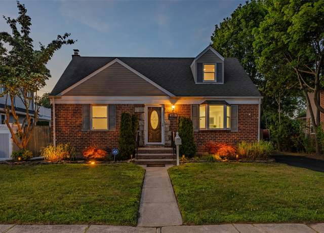 Property at 3423 Park Ave, Wantagh, NY 11793, 4 beds, 2 baths