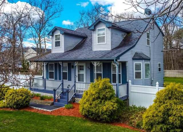 Property at 86 Madison St, Mastic, NY 11950, 3 beds, 1.5 baths