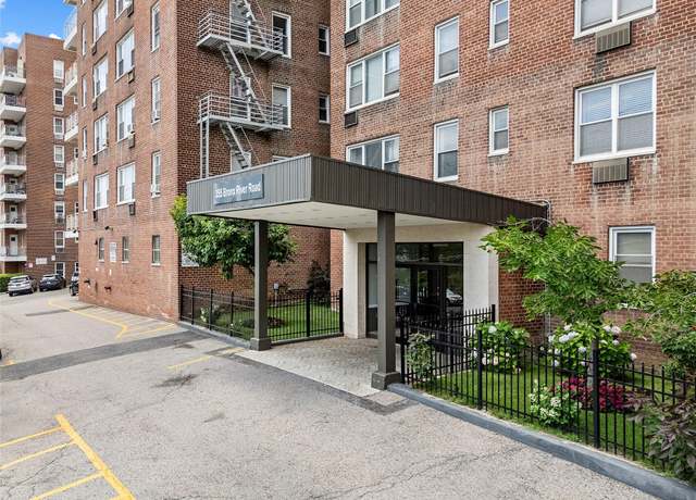 Property at 355 Bronx River Rd Unit 1i, Yonkers, NY 10704, 1 bed, 1 bath