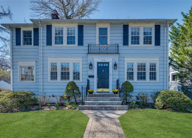 Property at 1075 Grant Ave, Pelham, NY 10803, 3 beds, 2.5 baths
