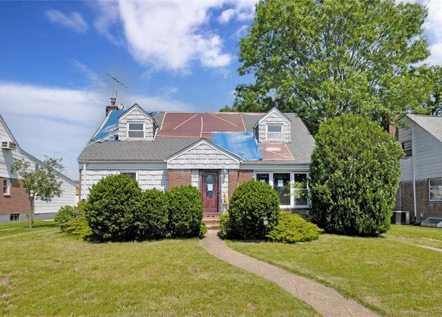 Property at 1630 Salem Rd, Valley Stream, NY 11580, 4 beds, 2 baths