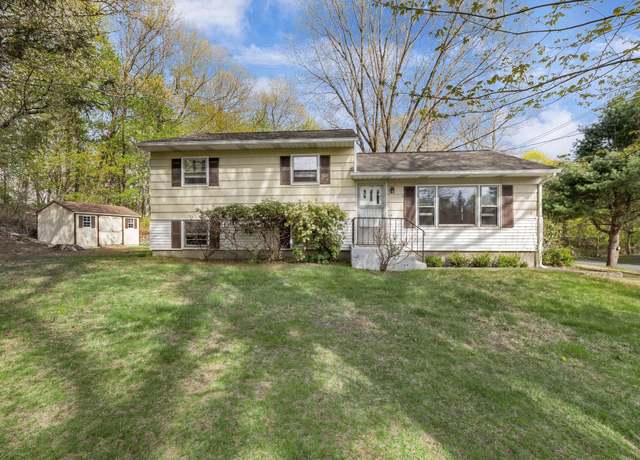 Property at 43 Rose Pl, Central Valley, NY 10917, 3 beds, 1.5 baths