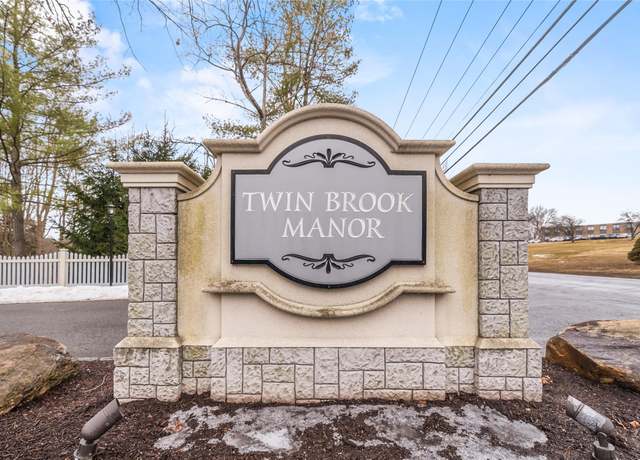 Property at 503 Twin Brook Ct, Carmel, NY 10512, 2 beds, 2.5 baths