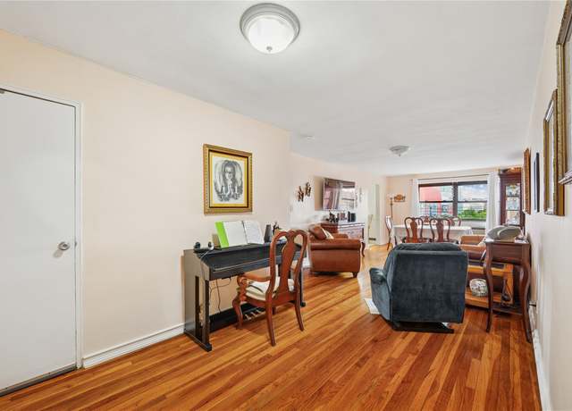 Property at 94-30 60 Ave Unit 3H, Elmhurst, NY 11373, 3 beds, 1.5 baths