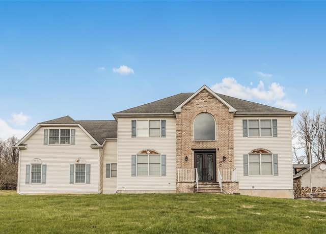 Property at 146 Duke Dr, Carmel, NY 10512, 4 beds, 2.5 baths