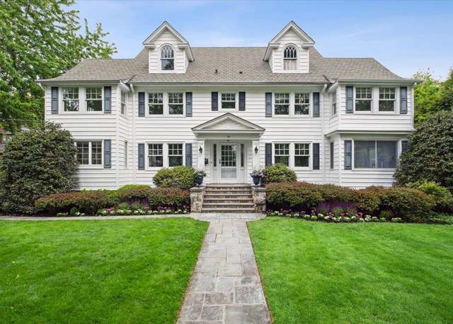 Property at 16 Broadfield Rd, New Rochelle, NY 10804, 5 beds, 3.5 baths