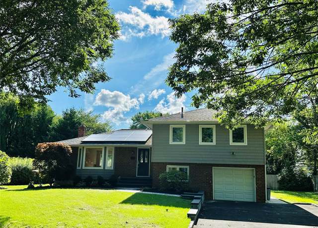 Property at 42 Earl Rd, Melville, NY 11747, 4 beds, 2.5 baths