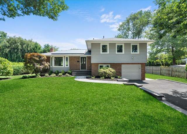 Property at 42 Earl Rd, Melville, NY 11747, 4 beds, 2.5 baths