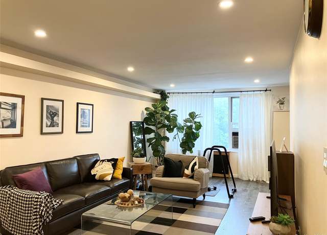 Property at 20915 18th Ave #3, Bayside, NY 11360, 1 bed, 1 bath