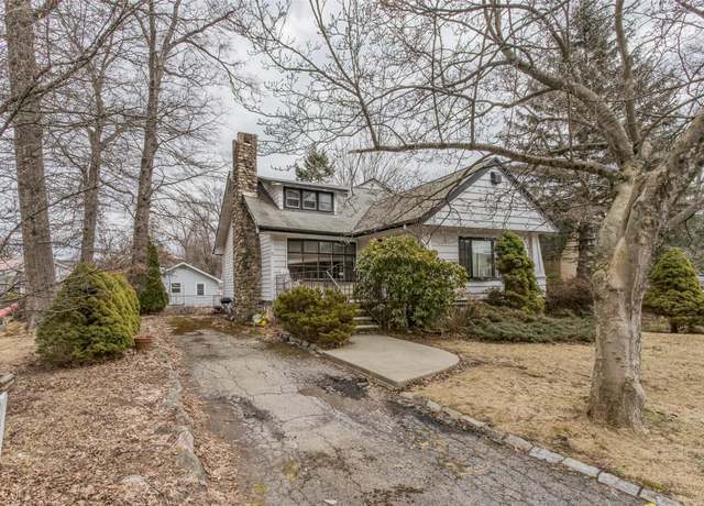 Property at 72 Murray Rd, Greenwood Lake, NY 10925, 3 beds, 2 baths