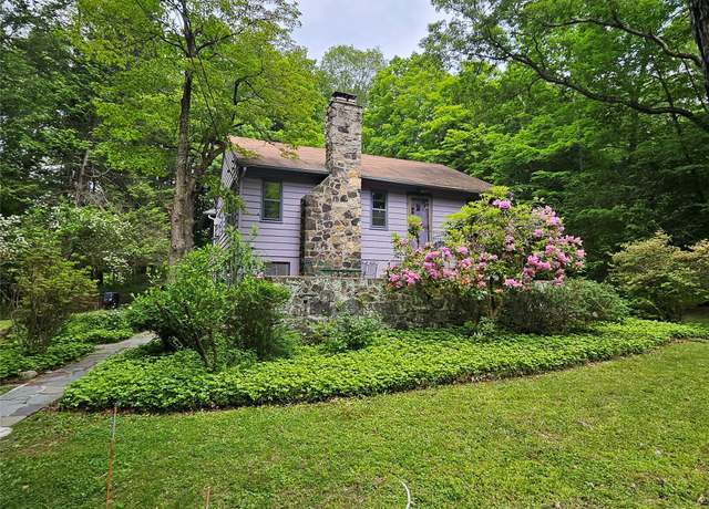 Property at 26 Hillside Dr, Cortlandt Manor, NY 10567, 3 beds, 2 baths