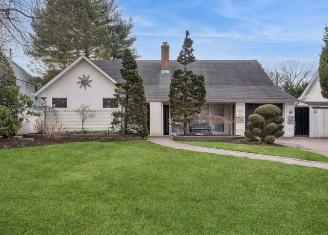 Property at 15 Range Dr, Merrick, NY 11566, 4 beds, 3 baths