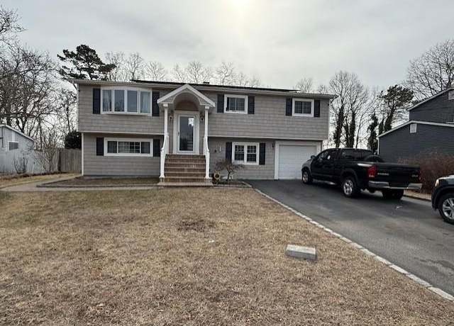 Property at 62 Appel Dr E, Shirley, NY 11967, 5 beds, 2 baths