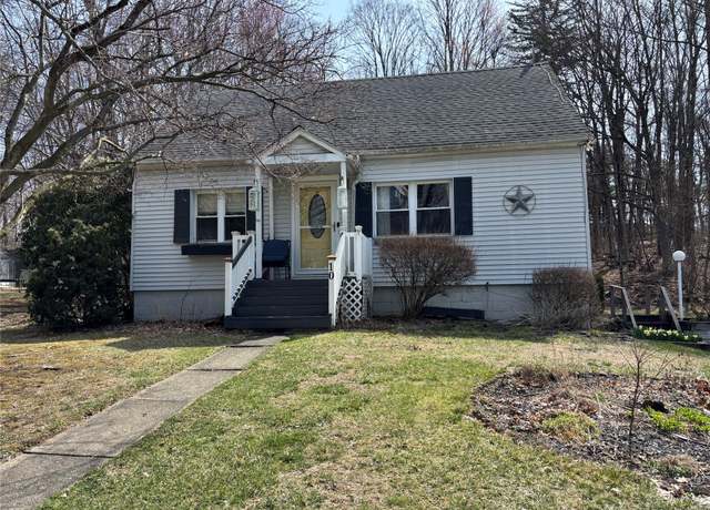 Property at 10 Stanley St, Poughkeepsie, NY 12603, 3 beds, 1 bath