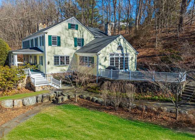 Property at 10 Whippoorwill Rd, Armonk, NY 10504, 4 beds, 3.5 baths