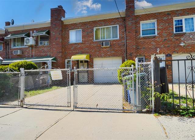 Property at 850 E 231st St, Bronx, NY 10466, 4 beds, 2 baths