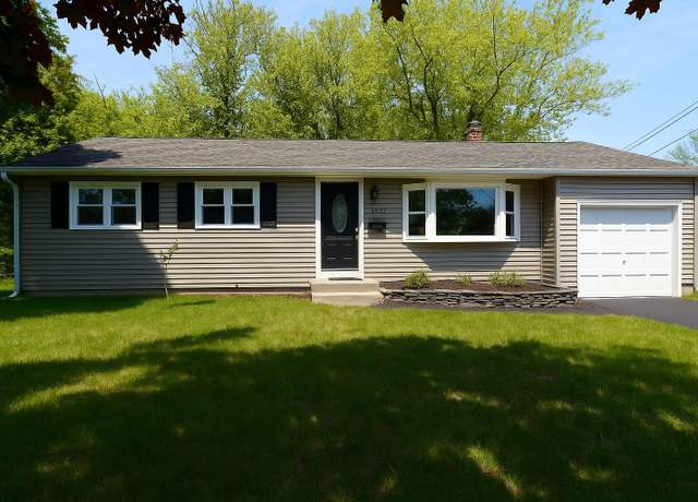 Property at 352 Bay Ave, Patchogue, NY 11772, 3 beds, 2 baths
