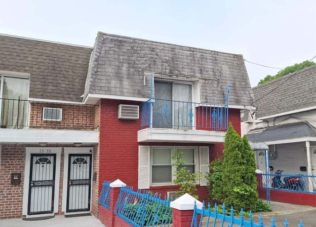 Property at 2327 Mott Ave, Far Rockaway, NY 11691, 6 beds, 3 baths