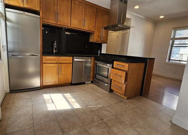 Property at 21-15 33 St Unit 4G, Astoria, NY 11105, 2 beds, 1 bath