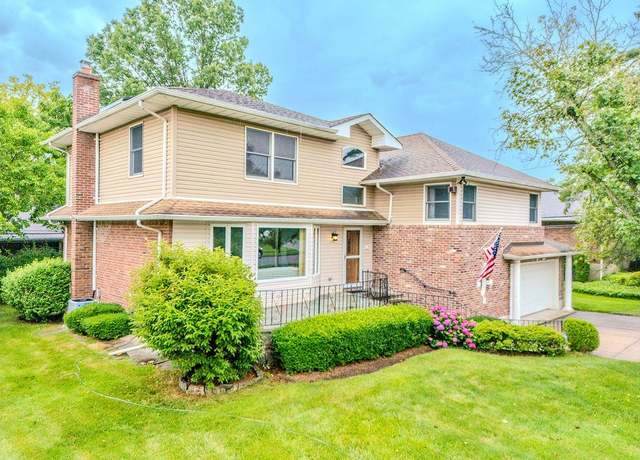 Property at 20 Royal Way, Manhasset Hills, NY 11040, 4 beds, 2.5 baths