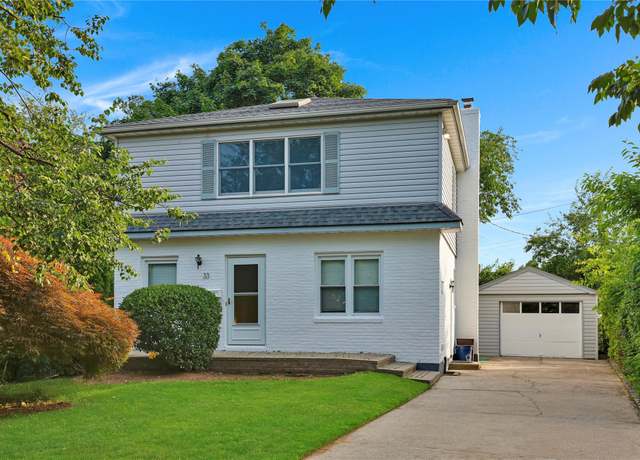 Property at 33 Park Cir, New Hyde Park, NY 11040, 4 beds, 2 baths