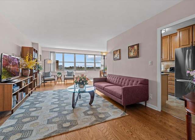 Property at 555 Kappock St Unit 14C, Bronx, NY 10463, 2 beds, 2 baths