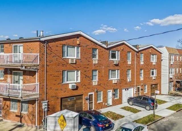 Property at 70-50 153rd St, Flushing, NY 11367, 6 beds, 6 baths