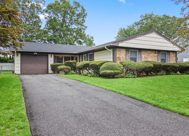 Property at 20 Tulip Hill Ln, South Setauket, NY 11720, 3 beds, 2 baths