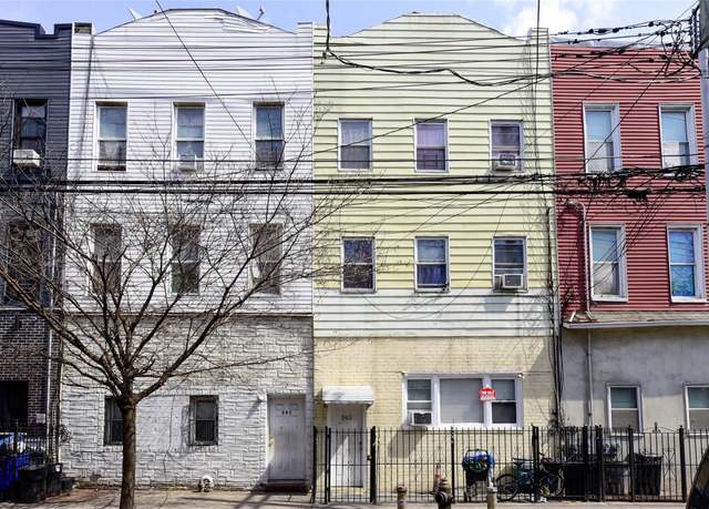 Property at 393 Crescent St, Brooklyn, NY 11208, 11 beds, 5 baths