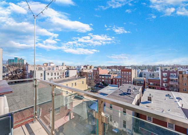 Property at 30-63 31st St #605, Astoria, NY 11102, 1 bed, 1 bath