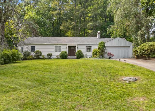 Property at 5 Ridgeview Dr, Pleasantville, NY 10570, 3 beds, 2 baths