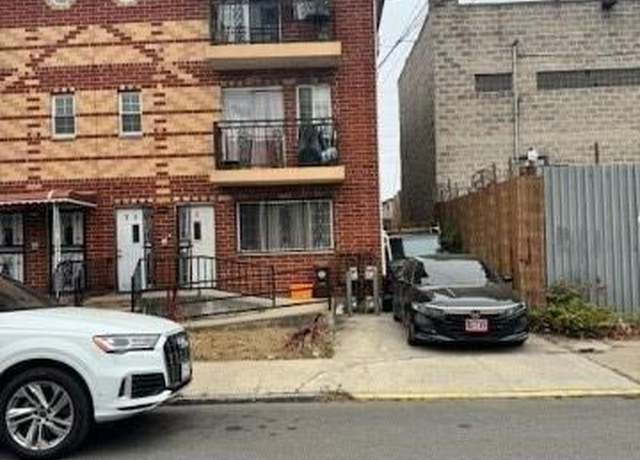 Property at 731 E 95th St, Canarsie, NY 11236, 9 beds, 4 baths