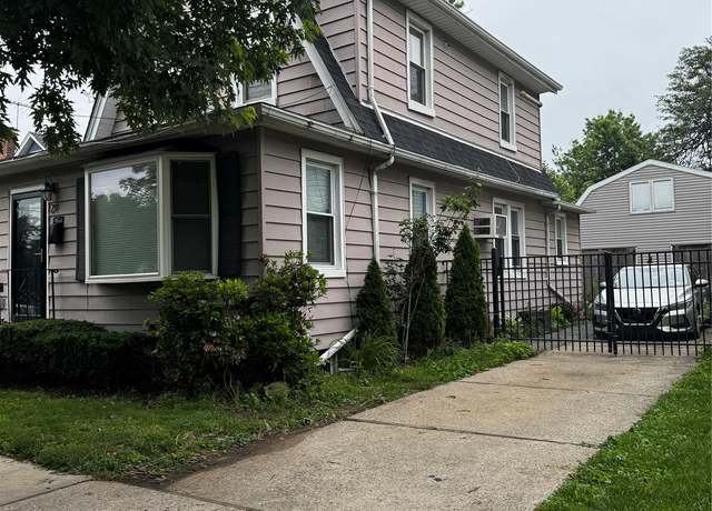 Property at 29 Brokaw Ave, Floral Park, NY 11001, 3 beds, 2.5 baths