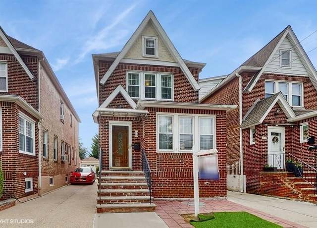 Property at 1911 147th St, Whitestone, NY 11357, 3 beds, 2.5 baths