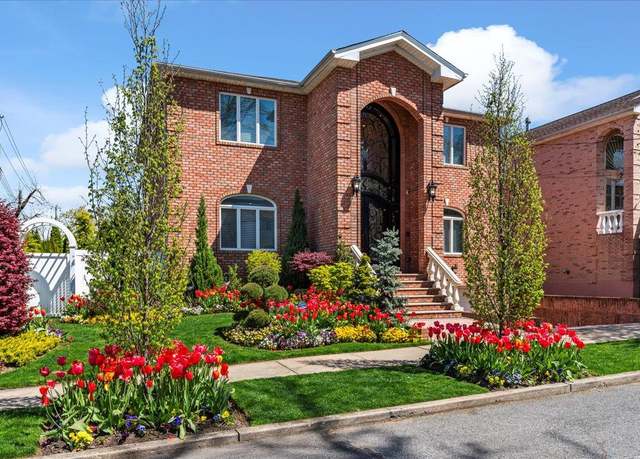 Property at 157-03 9th Ave, Beechhurst, NY 11357, 4 beds, 5 baths