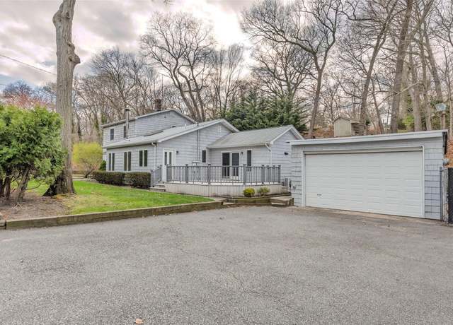 Property at 144 Hallock Landing Rd, Rocky Point, NY 11778, 3 beds, 3 baths