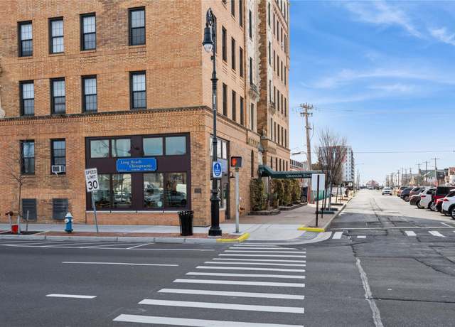 Property at 310 Riverside Blvd Unit 2K, Long Beach, NY 11561, 1 bath