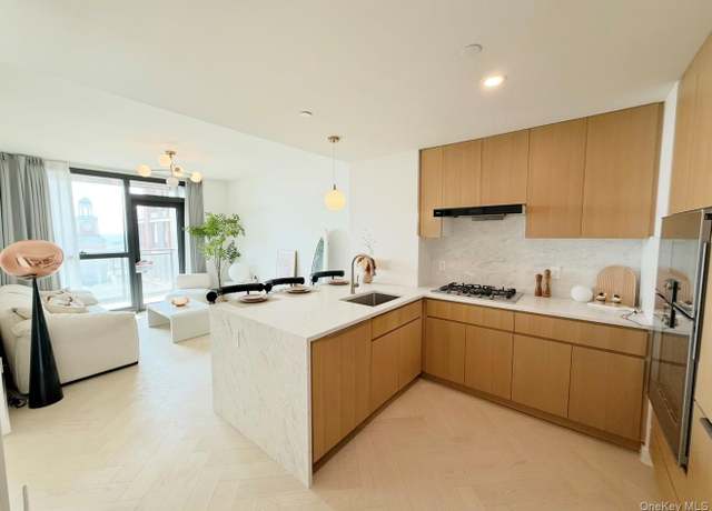 Property at 133-25 37 Ave Ph -F, Flushing, NY 11354, 1 bed, 1 bath