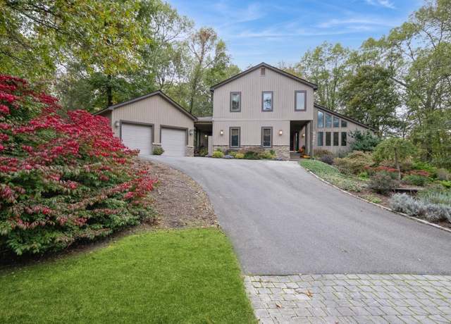 Property at 14 Stonehedge Dr, Poughkeepsie, NY 12603, 4 beds, 3 baths