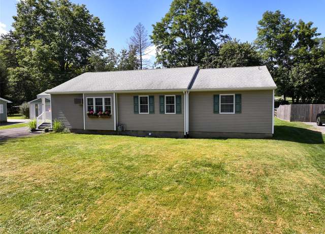 Property at 24 Taft Ave, Montgomery, NY 12549, 3 beds, 1.5 baths